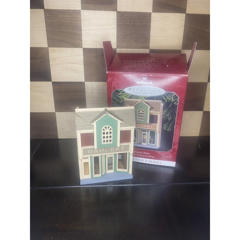 Vintage Hallmark Keepsake Nostalgic Houses and Shops Series Ornament #15 Grocery